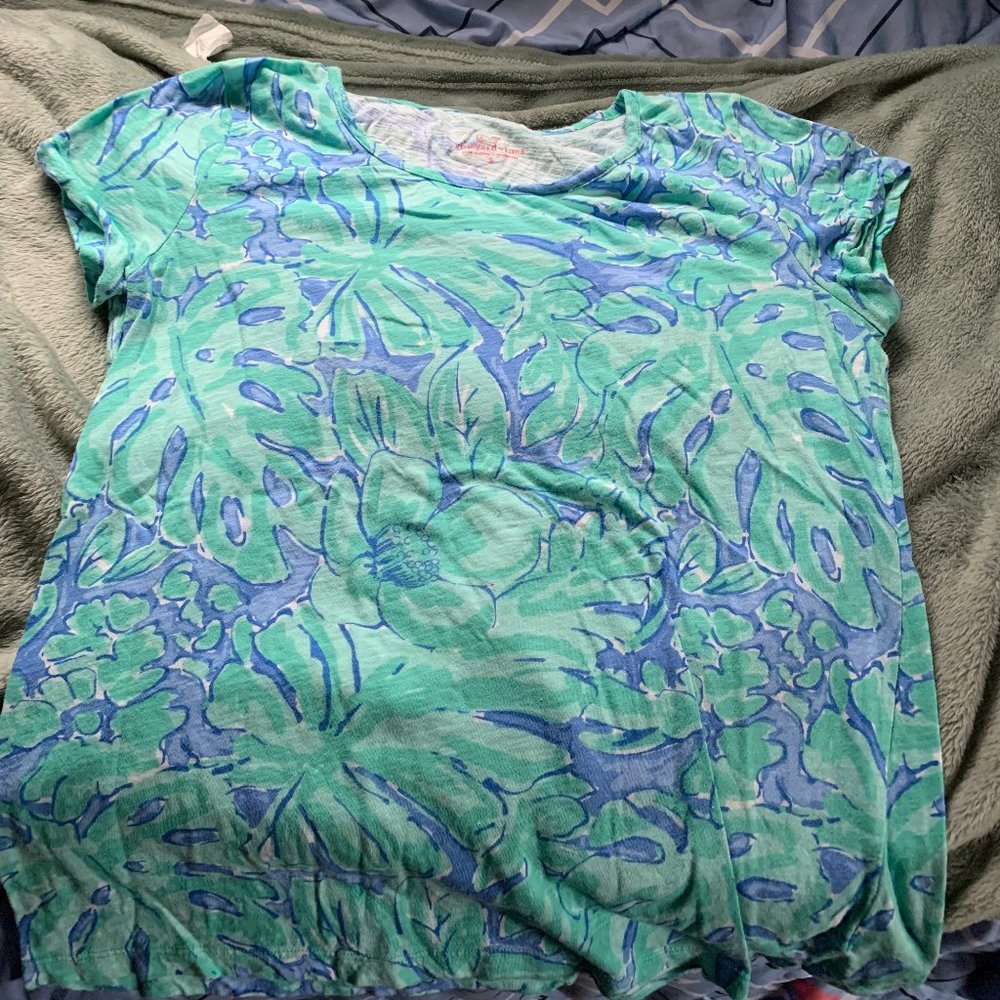Womens Vineyard Vines Flowy t shirt